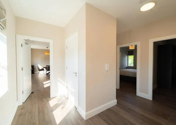 Riverside - Luxury 2