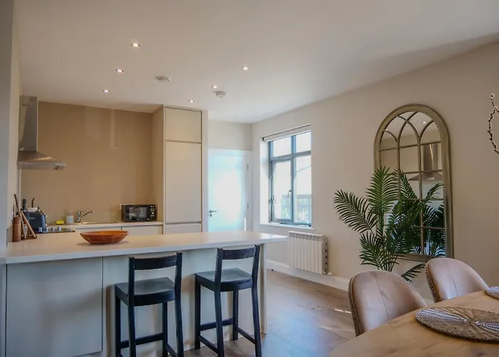 Riverside - Luxury 2 *